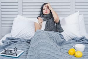 درمان تب و لرز: ۴ راهکار که تب و لرز را در خانه درمان کنیم