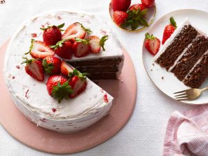 8 ترفند برای پخت کیک به روش کیک پزهای حرفه‌ای!