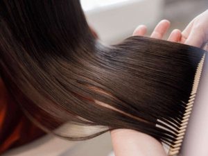 راز داشتن موهای بلند و ابریشمی: با 6 ماده طبیعی رشد موها را سرعت ببخشید!