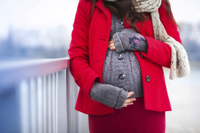 تغذیه زنان باردار در زمستان: چطور در فصل سرما بارداری سالم داشته باشیم؟