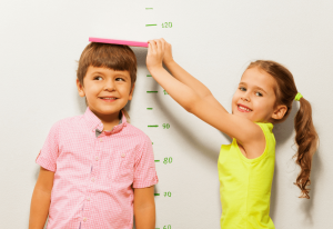 راهکار افزایش قد در کودکان: این 8 روش به رشد سریع قد کودک تان کمک می کند!