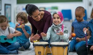 فواید آموزش موسیقی به کودکان: سازهایی که معجزه می‌کنند!