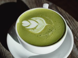 از کاهش وزن تا تنظیم فشار خون، 6 فایده بی نظیر قهوه سبز برای سلامتی!