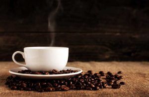 عوارض جانبی قهوه بدون کافئین (5 نکته مهم که باید بدانید)