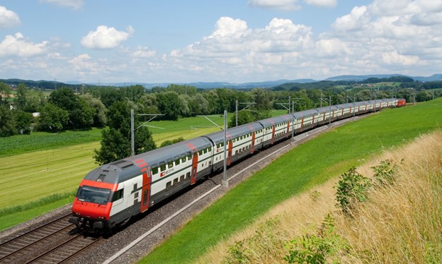۵ مقصد مناسب برای سفر با قطار در تابستان