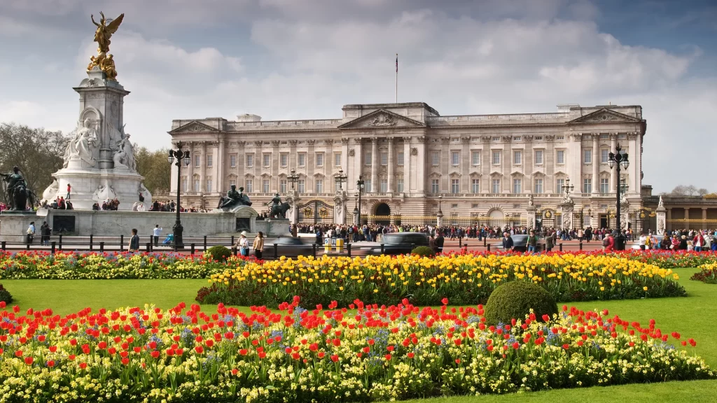 کاخ باکینگهام، لندن، انگلستان - گران قیمت ترین خانه های جهان