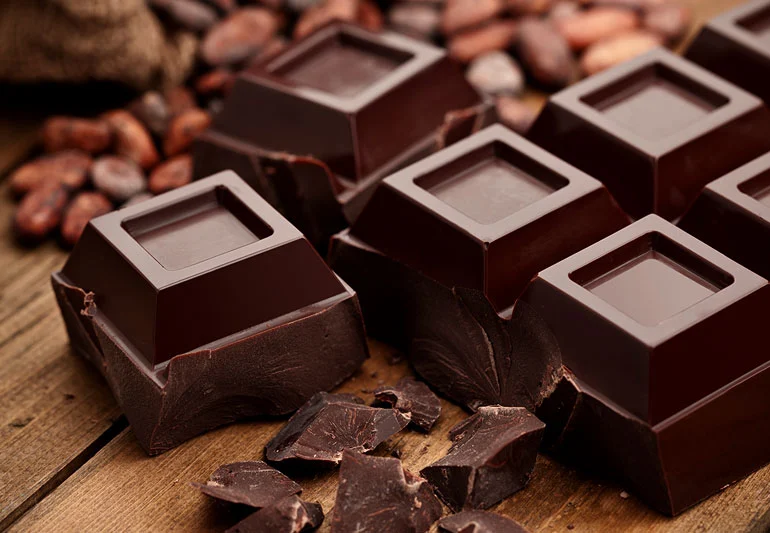 برای درمان زود انزالی چه بخوریم؟ شکلات تلخ
