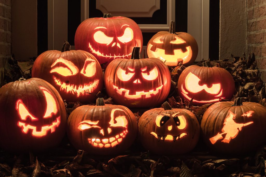 جک لنترن یکی از نمادهای بارز هالووین است