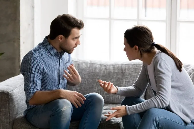  روی نکات مثبت تمرکز کنید - راه‌های مقابله با شوهر خودخواه