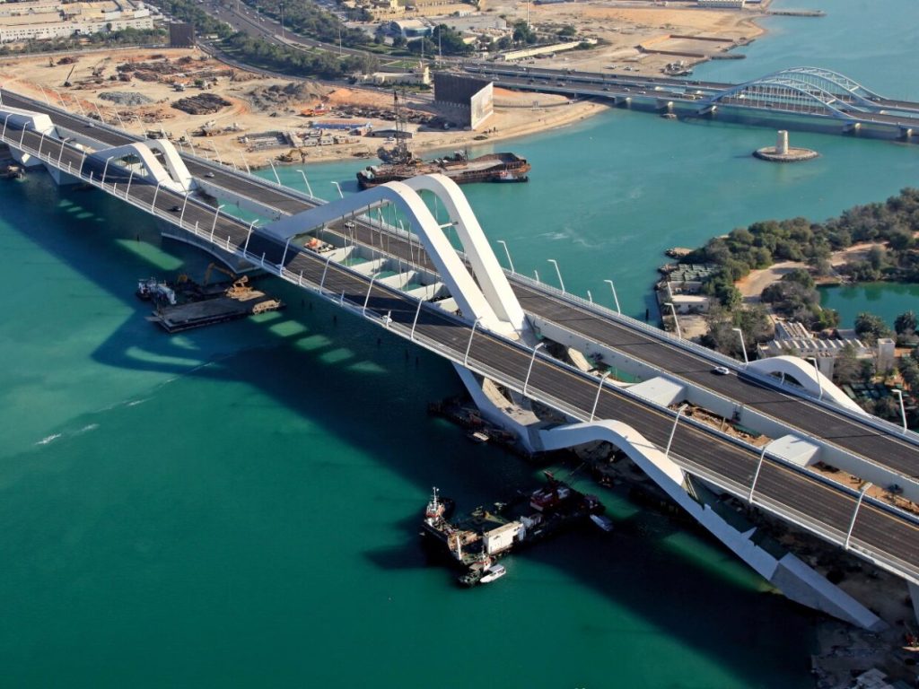پل شیخ زاید (ابوظبی، امارات متحده عربی)