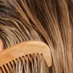 موهای چرب را چطور درمان کنیم؟
