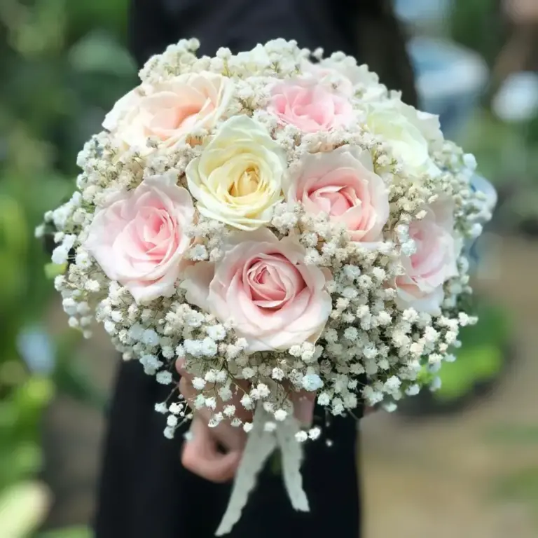 دسته گل عروس ژیپسوفیلا برای عروس خانم های سخت پسند