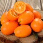 خواص شگفت‌ انگیز میوه کامکوات برای سلامتی: گنجینه‌ ای از ویتامین‌ ها و آنتی‌اکسیدان‌ ها