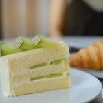 طرز تهیه کیک طالبی؛ میان وعده ساده و خوشمزه تابستانی