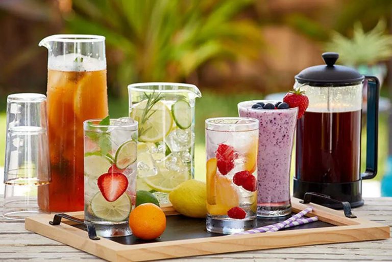 نوشیدنی مفید برای کلیه؛ راهنمای انتخاب بهترین گزینهها