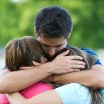 برای زنده ماندن به چند بغل نیاز داریم؟