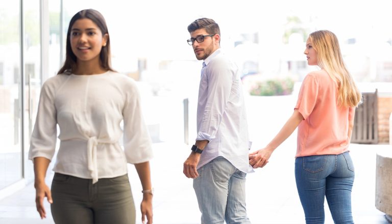 چرا افراد جذاب تنها هستند؟