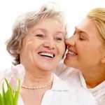 چگونه مادر خود را خوشحال کنیم؟