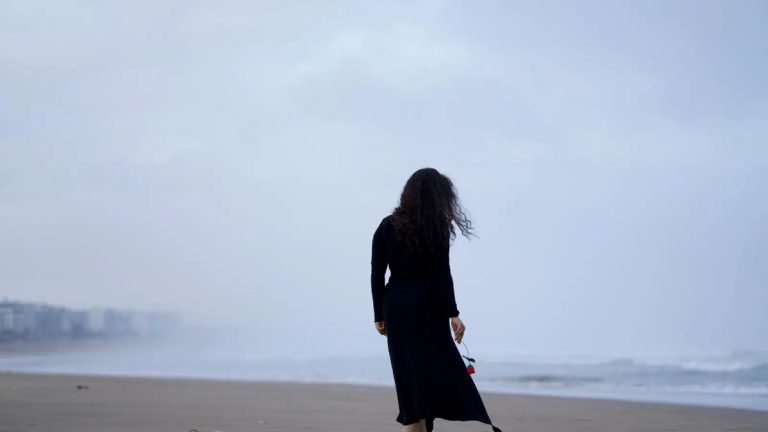 ۹ نشانه که شما یک روح پیر هستید و چرا این ویژگی ارزشمند است!