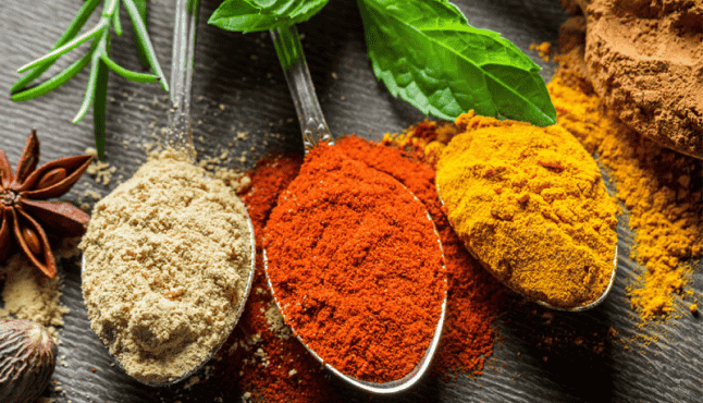 ۷ گیاه و ادویه مفید برای سلامت روده (و چرا باید جدیشان بگیرید)