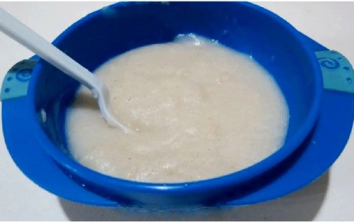 طرز تهیه فرنی با آرد برنج برای نوزادان (مرحله‌به‌مرحله)