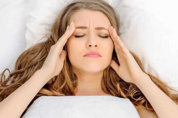 علت سرگیجه در زنان هنگام دراز کشیدن